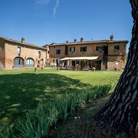 Casa de férias Siena With Pool *