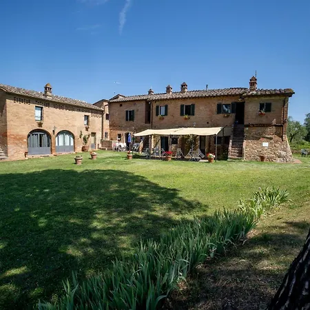 Siena With Pool *